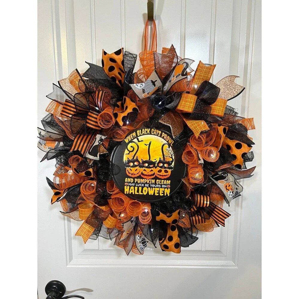 Handmade 22 in Halloween Wreath Black Cat LED Lights #W10